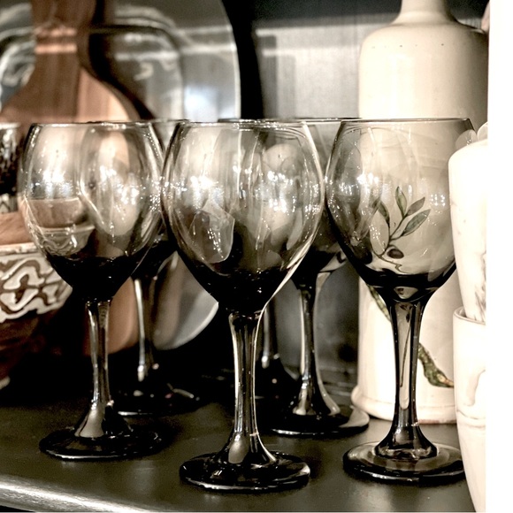 🍷Set of 6 Smoke Gray Ombré Wine Glasses 🍷 EUC! No chips or cracks! - Picture 2 of 16